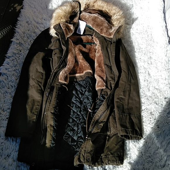 Women's Jacket - Picture 2 of 5